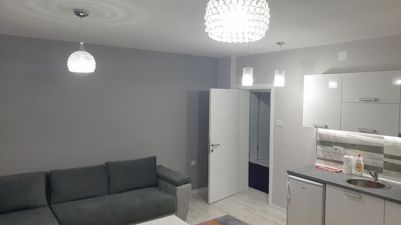 Apartman Sweet Dreams 2 Aparthotel Ni Eksteriør bilde