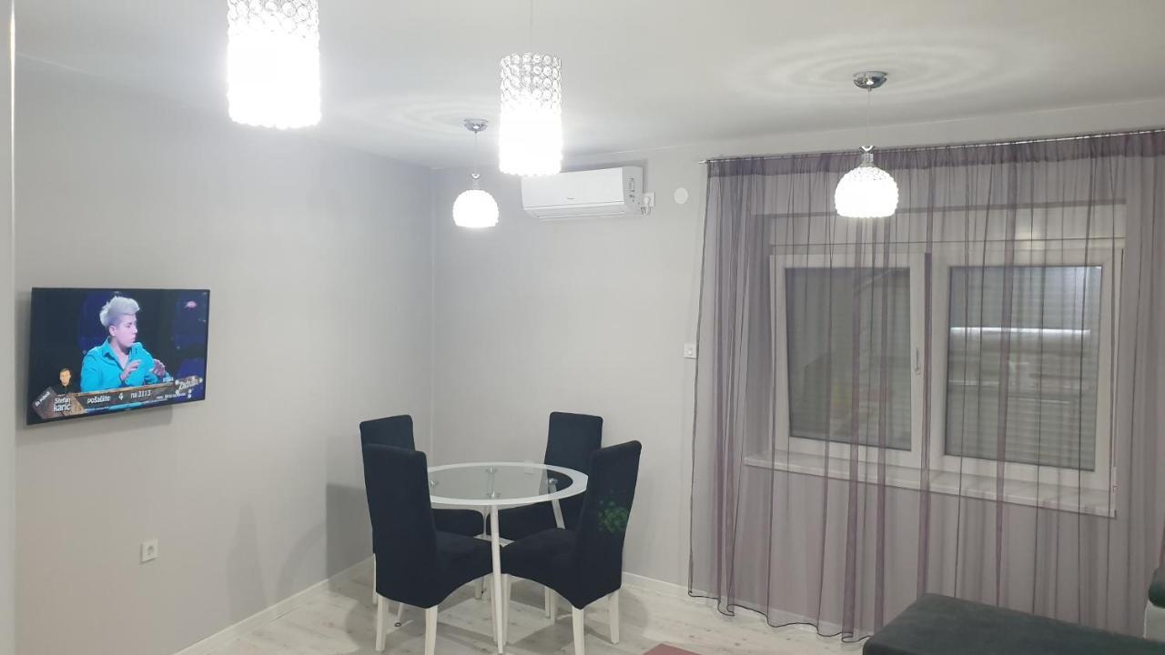 Apartman Sweet Dreams 2 Aparthotel Ni Eksteriør bilde