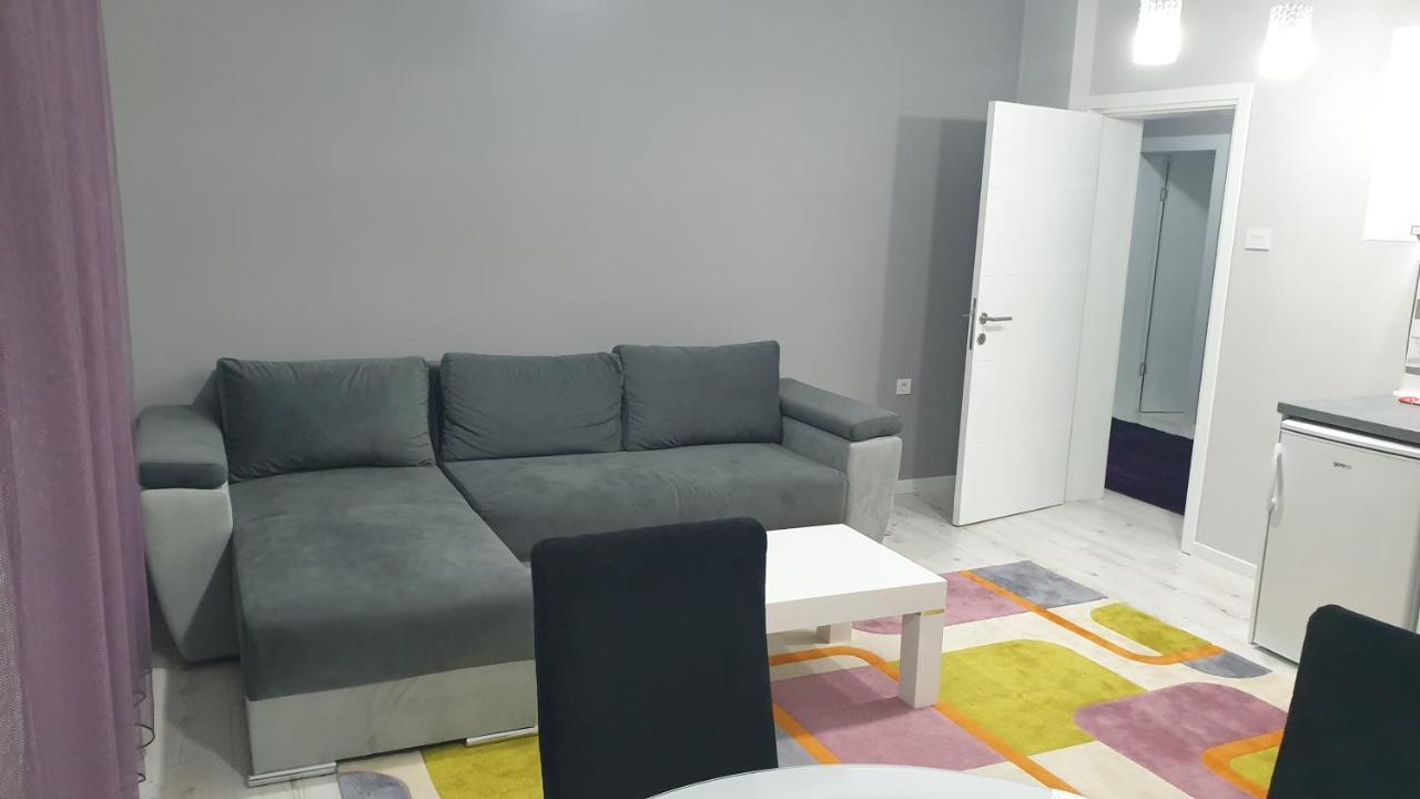 Apartman Sweet Dreams 2 Aparthotel Ni Eksteriør bilde