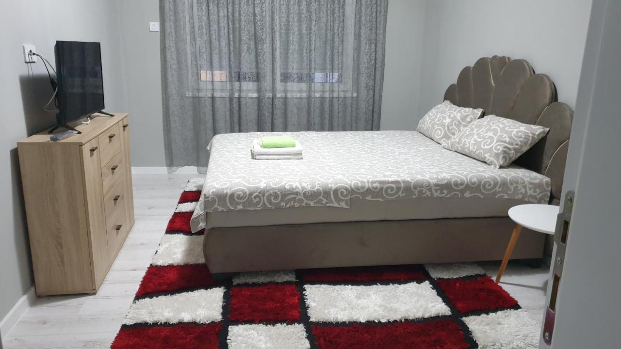 Apartman Sweet Dreams 2 Aparthotel Ni Eksteriør bilde