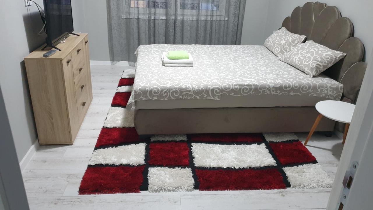 Apartman Sweet Dreams 2 Aparthotel Ni Eksteriør bilde